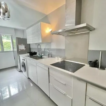 Apartmán Duplex With Private Garden, Access Paris And