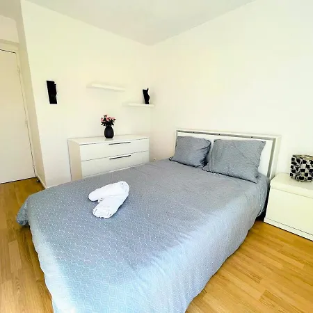Duplex With Private Garden, Access Paris And Apartmán Torcy (Seine-et-Marne)